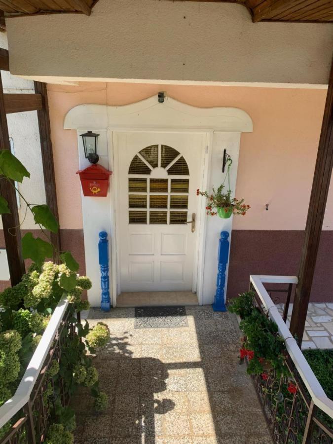 Villa Lakeview Paradise Peštani Esterno foto