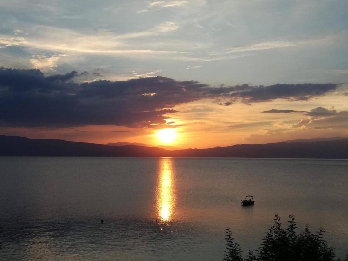 Villa Lakeview Paradise Peštani Esterno foto